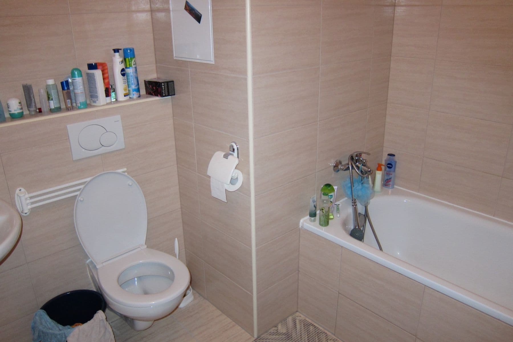 1 bedroom with open-plan kitchen flat to rent, 48 m², Za Mototechnou, Prague, Prague 1 bedroom with open-plan kitchen flat to rent, 48 m², Za Mototechnou, Prague, Prague