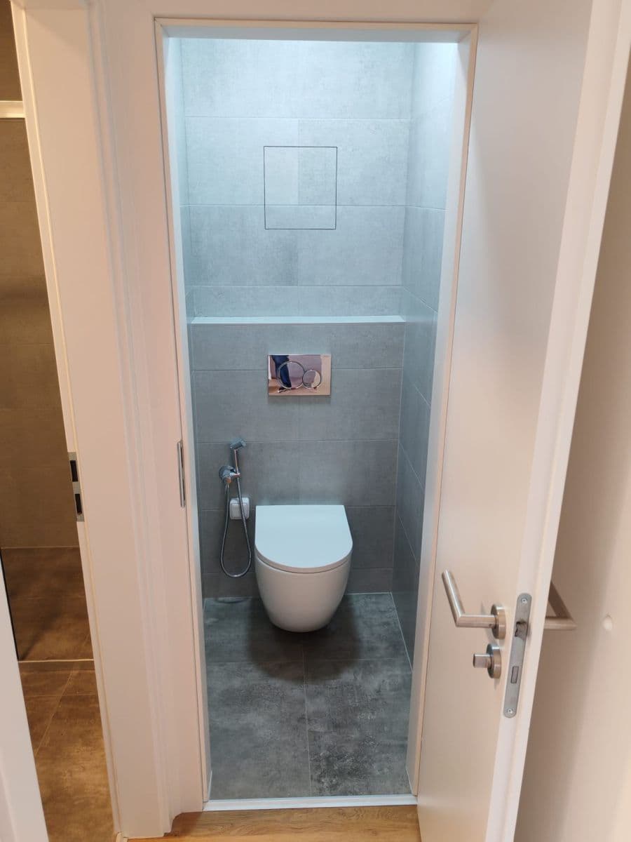 1 bedroom with open-plan kitchen flat to rent, 67 m², U Vysočanského pivovaru, Prague, Prague 1 bedroom with open-plan kitchen flat to rent, 67 m², U Vysočanského pivovaru, Prague, Prague