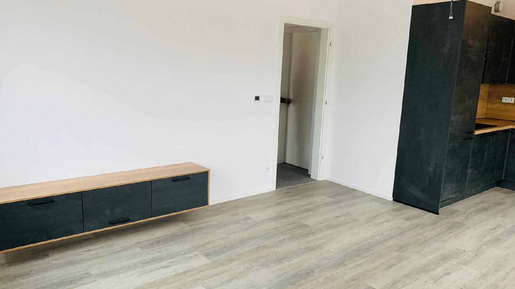 1 bedroom with open-plan kitchen flat to rent, 53 m², Bobnická, Nymburk, Středočeský Region 1 bedroom with open-plan kitchen flat to rent, 53 m², Bobnická, Nymburk, Středočeský Region