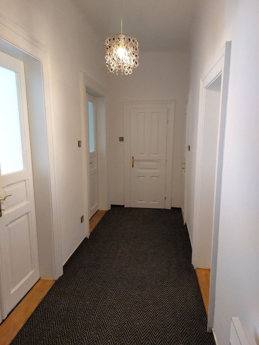 2 bedroom with open-plan kitchen flat to rent, 82 m², Krátkého, Prague, Prague 2 bedroom with open-plan kitchen flat to rent, 82 m², Krátkého, Prague, Prague