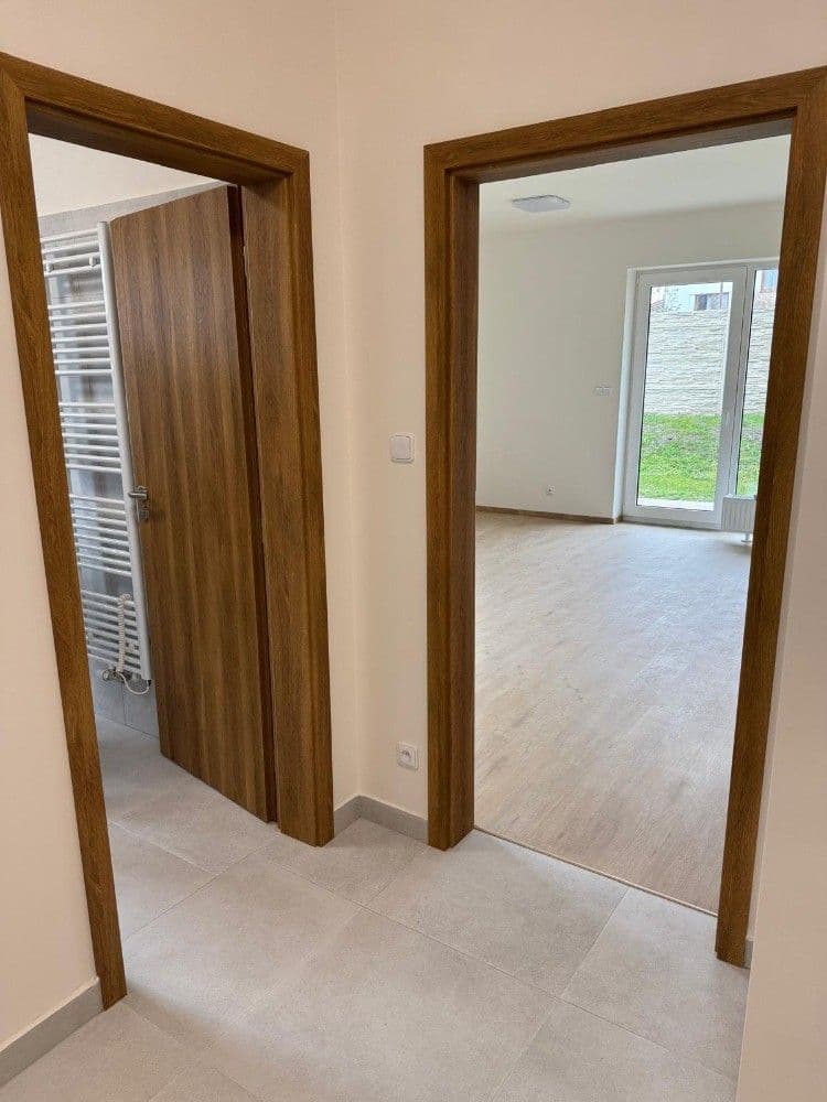 Studio flat to rent, 38 m², Pražská, Kolín, Středočeský Region Studio flat to rent, 38 m², Pražská, Kolín, Středočeský Region