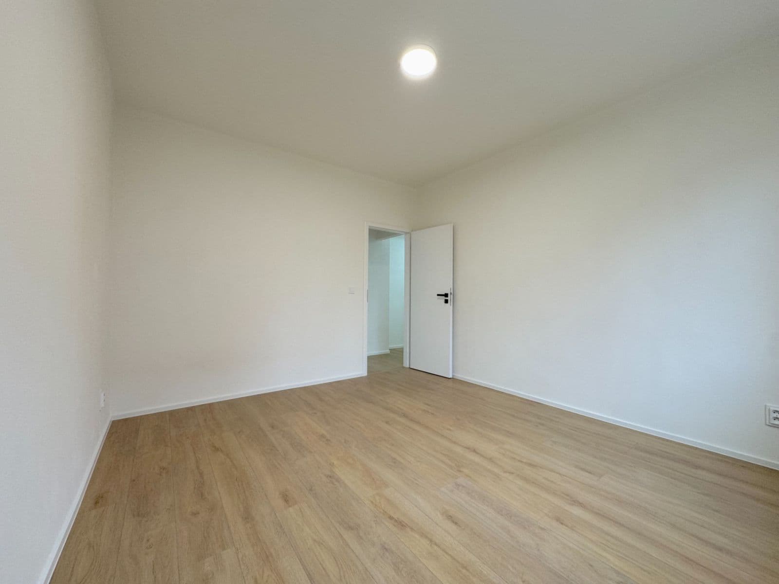 2 bedroom with open-plan kitchen flat for sale, 55 m², Dukelských hrdinů, Ústí nad Labem, Ústecký Region 2 bedroom with open-plan kitchen flat for sale, 55 m², Dukelských hrdinů, Ústí nad Labem, Ústecký Region