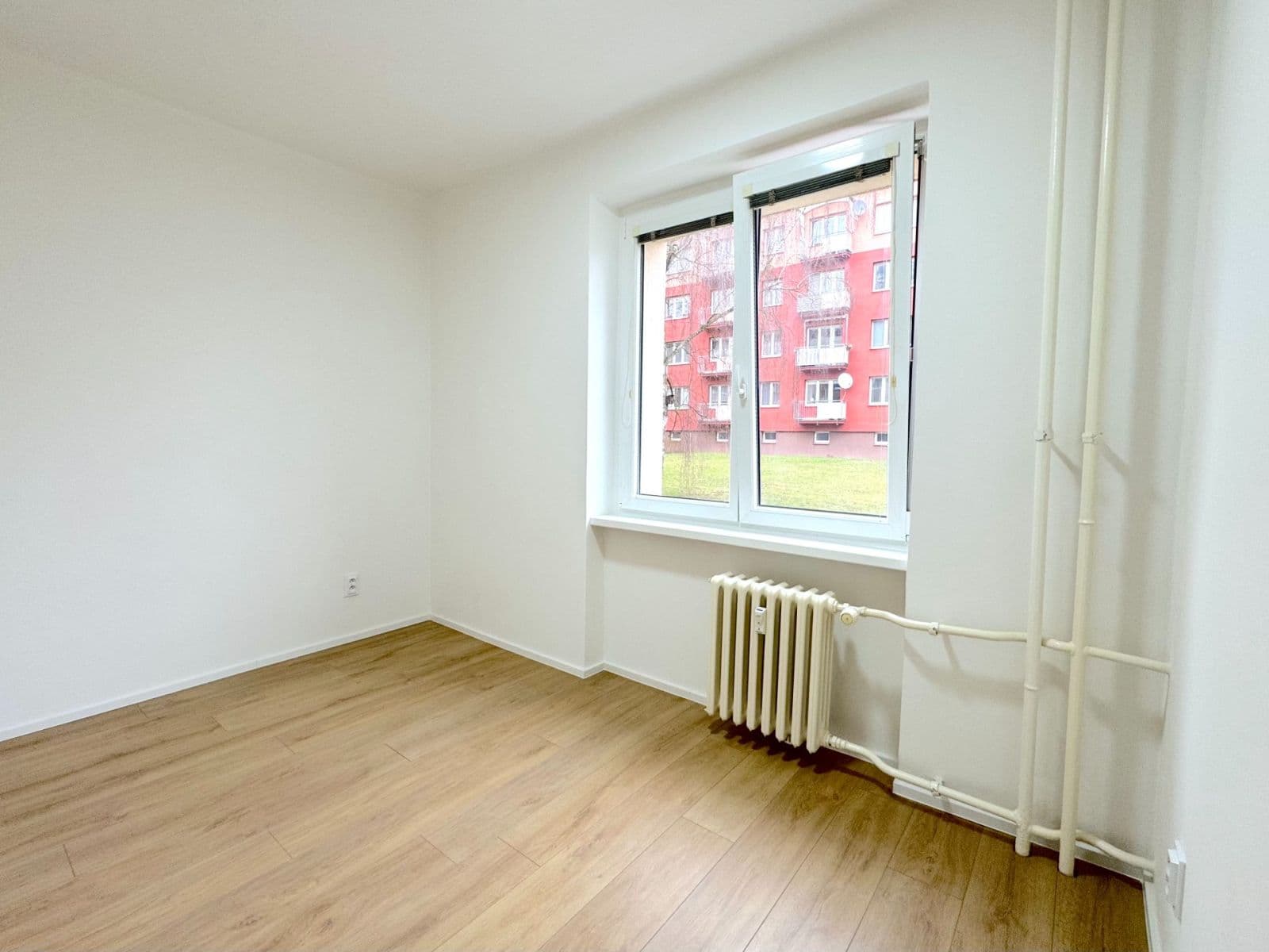 2 bedroom with open-plan kitchen flat for sale, 55 m², Dukelských hrdinů, Ústí nad Labem, Ústecký Region 2 bedroom with open-plan kitchen flat for sale, 55 m², Dukelských hrdinů, Ústí nad Labem, Ústecký Region