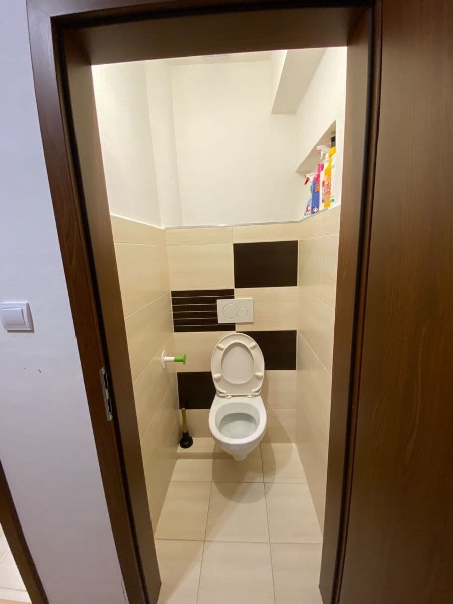 Studio flat to rent, 27 m², Pod Školou, Prague, Prague Studio flat to rent, 27 m², Pod Školou, Prague, Prague