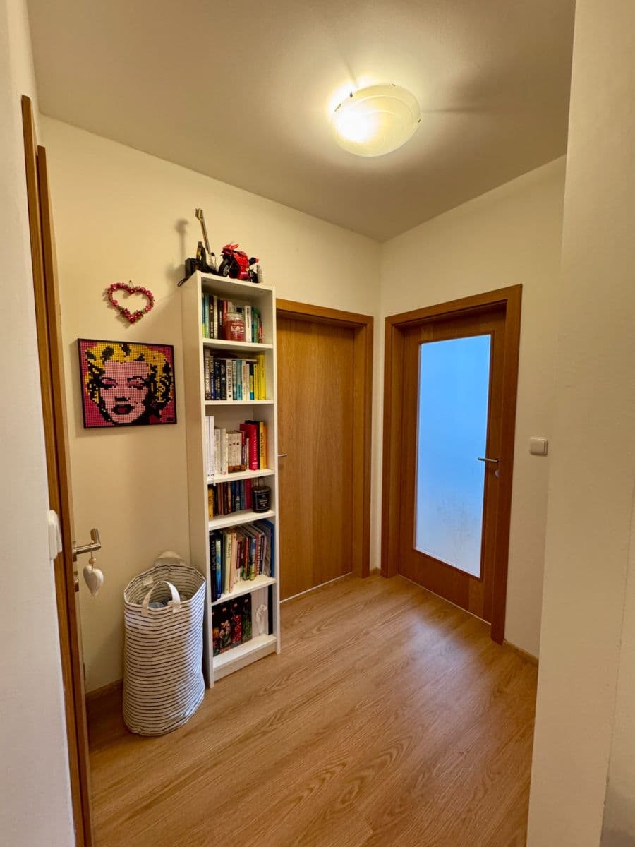 1 bedroom with open-plan kitchen flat for sale, 45 m², Tomanova, Slaný, Středočeský Region 1 bedroom with open-plan kitchen flat for sale, 45 m², Tomanova, Slaný, Středočeský Region