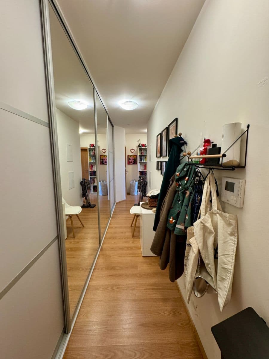 1 bedroom with open-plan kitchen flat for sale, 45 m², Tomanova, Slaný, Středočeský Region 1 bedroom with open-plan kitchen flat for sale, 45 m², Tomanova, Slaný, Středočeský Region