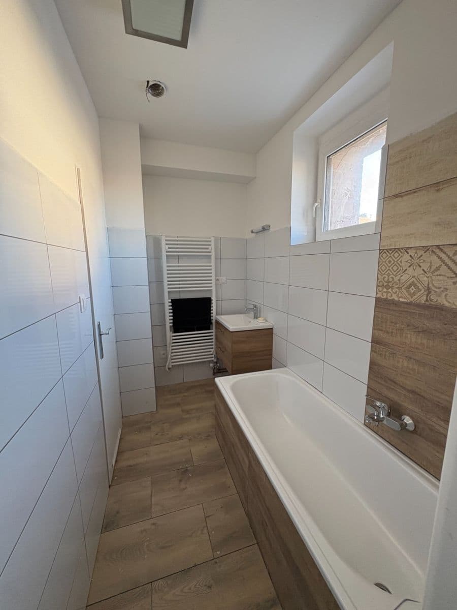 3 bedroom flat to rent, 125 m², Na Zavadilce, Jaroměř, Královéhradecký Region 3 bedroom flat to rent, 125 m², Na Zavadilce, Jaroměř, Královéhradecký Region