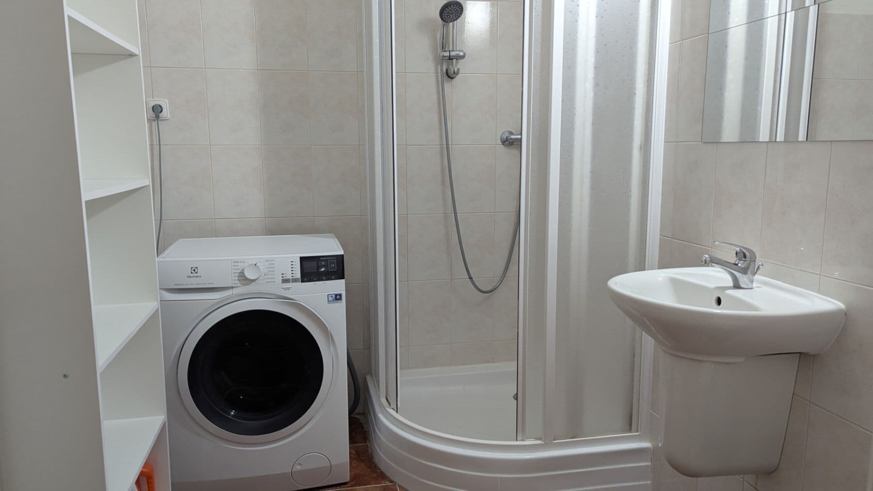 1 bedroom with open-plan kitchen flat to rent, 62 m², Na Lávce, Prague, Prague 1 bedroom with open-plan kitchen flat to rent, 62 m², Na Lávce, Prague, Prague