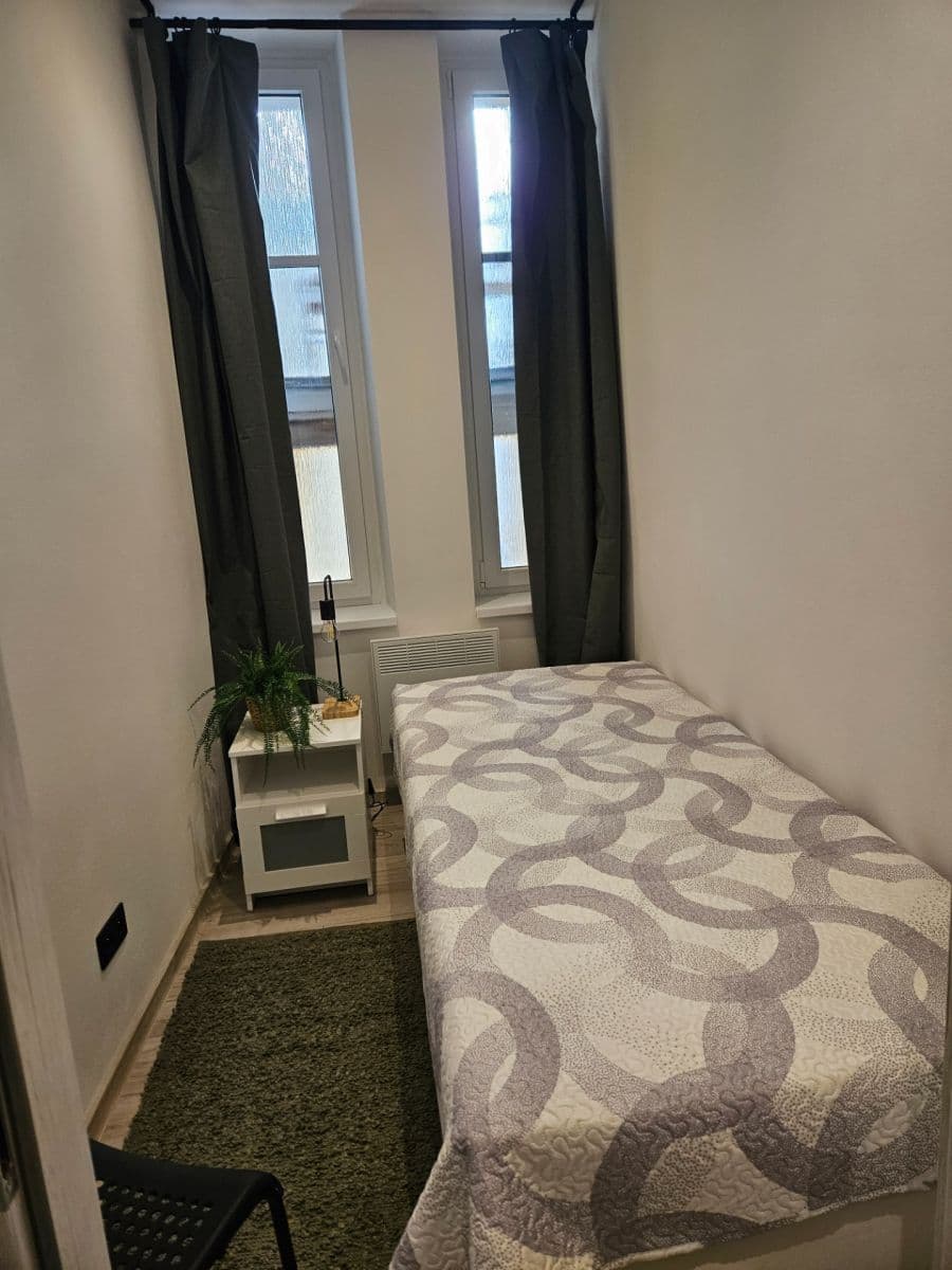 1 bedroom with open-plan kitchen flat to rent, 46 m², Lobezská, Plzeň, Plzeňský Region 1 bedroom with open-plan kitchen flat to rent, 46 m², Lobezská, Plzeň, Plzeňský Region