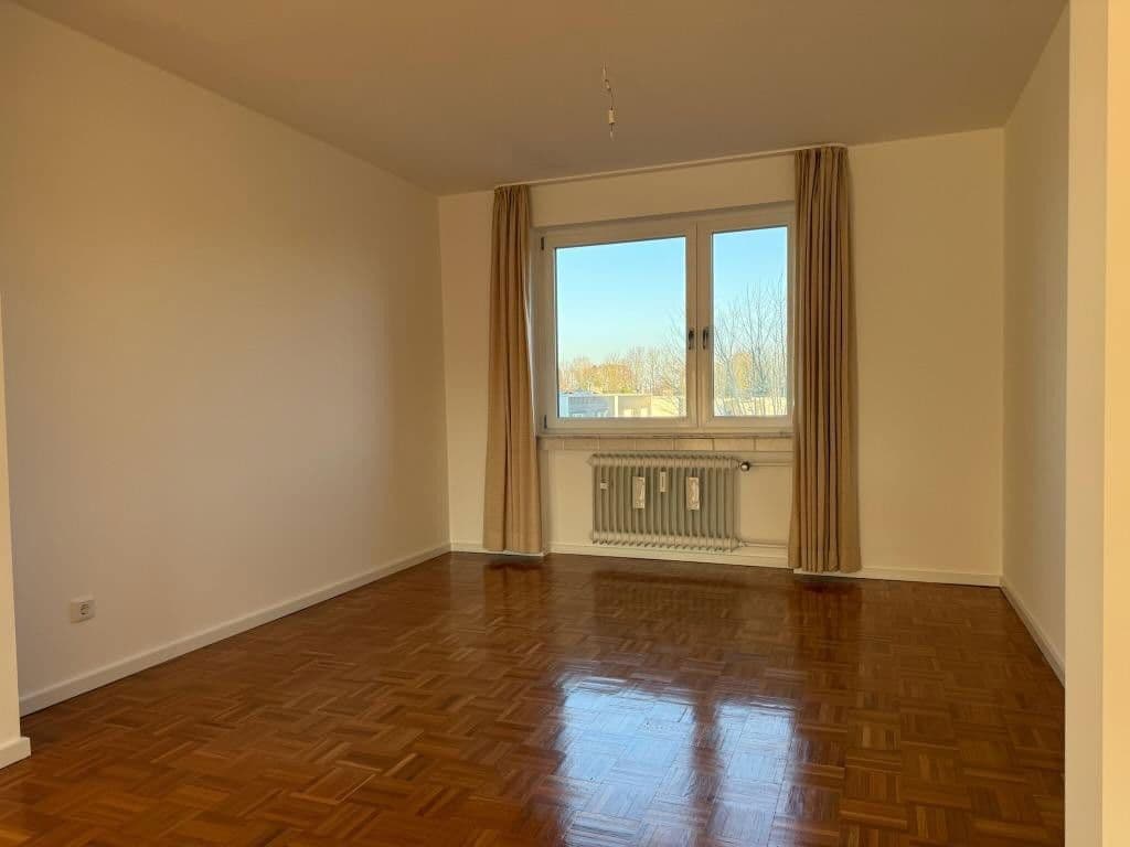 3 bedroom flat to rent, 123 m², Frechen, North Rhine-Westphalia 3 bedroom flat to rent, 123 m², Frechen, North Rhine-Westphalia