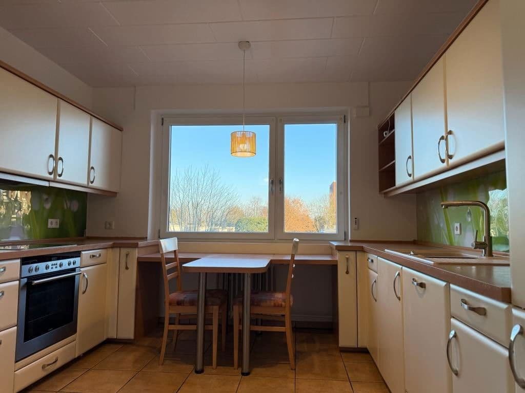 3 bedroom flat to rent, 123 m², Frechen, North Rhine-Westphalia 3 bedroom flat to rent, 123 m², Frechen, North Rhine-Westphalia