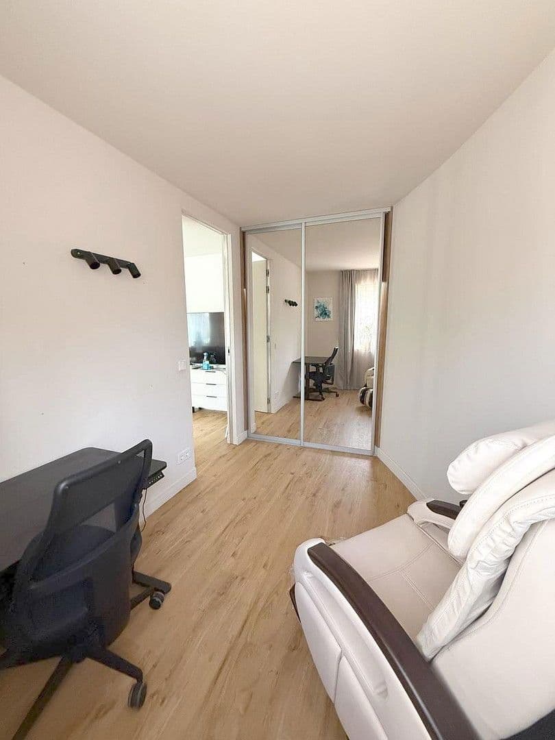3 bedroom with open-plan kitchen flat to rent, 100 m², Kaiserswerther str. 73, Dusseldorf, North Rhine-Westphalia 3 bedroom with open-plan kitchen flat to rent, 100 m², Kaiserswerther str. 73, Dusseldorf, North Rhine-Westphalia