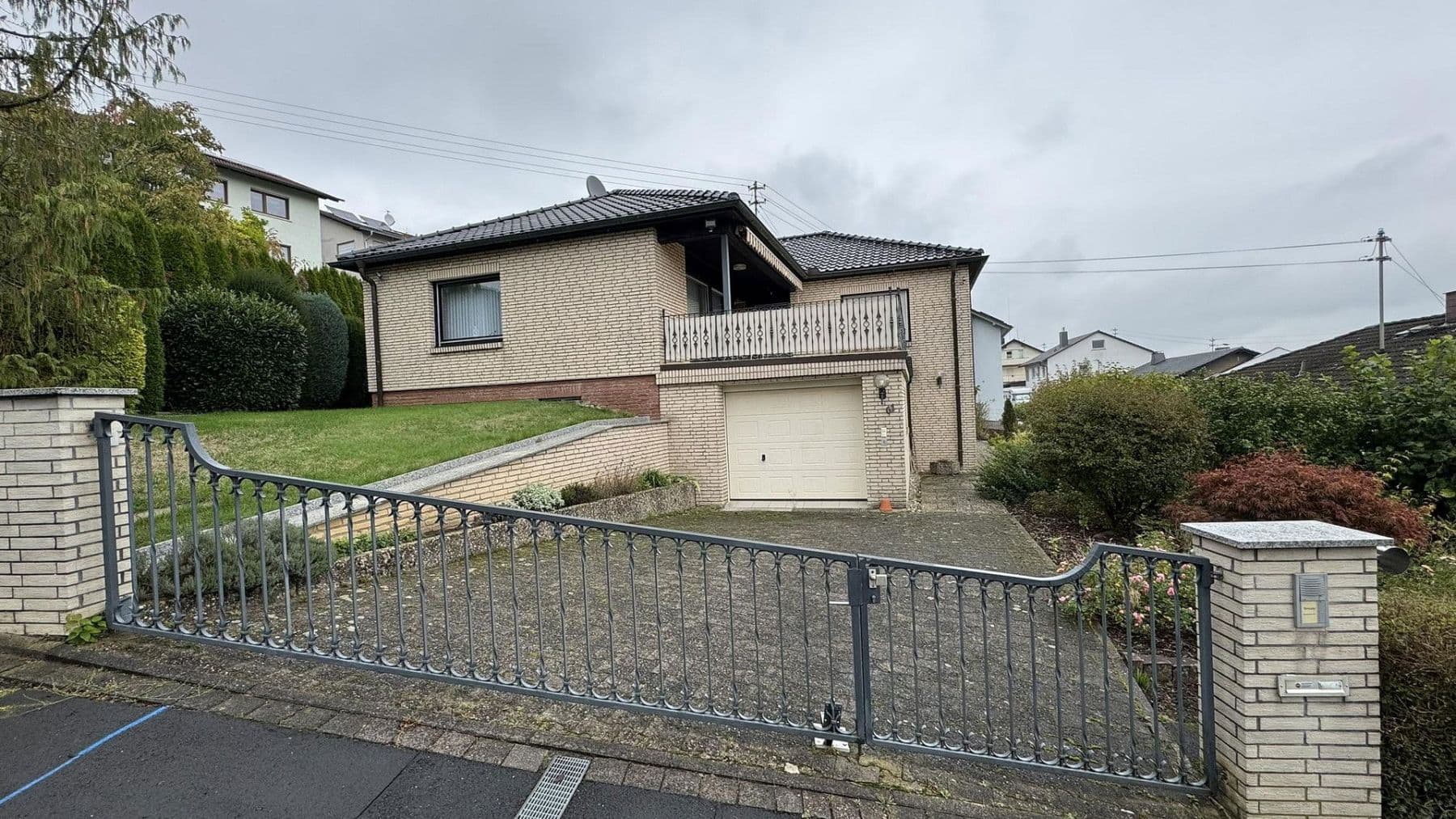 house for sale, 180 m², Wächtersbach, Hesse house for sale, 180 m², Wächtersbach, Hesse