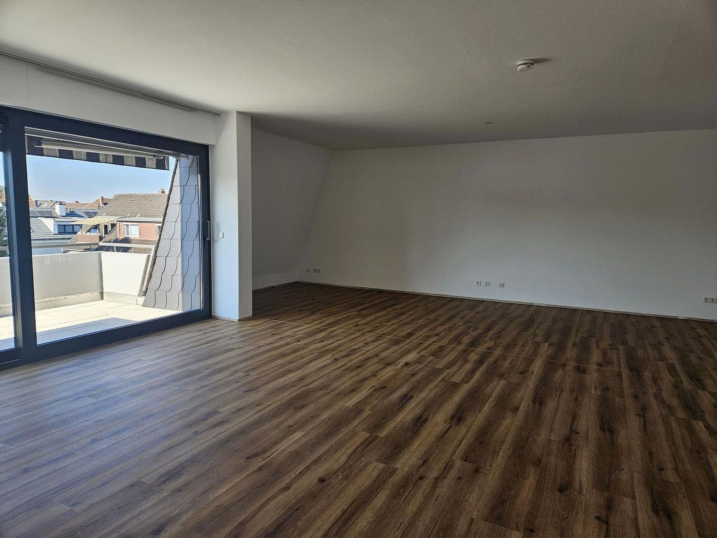 3 bedroom flat to rent, 105 m², Hugenottenallee 95-97, Neu-Isenburg, Hesse 3 bedroom flat to rent, 105 m², Hugenottenallee 95-97, Neu-Isenburg, Hesse