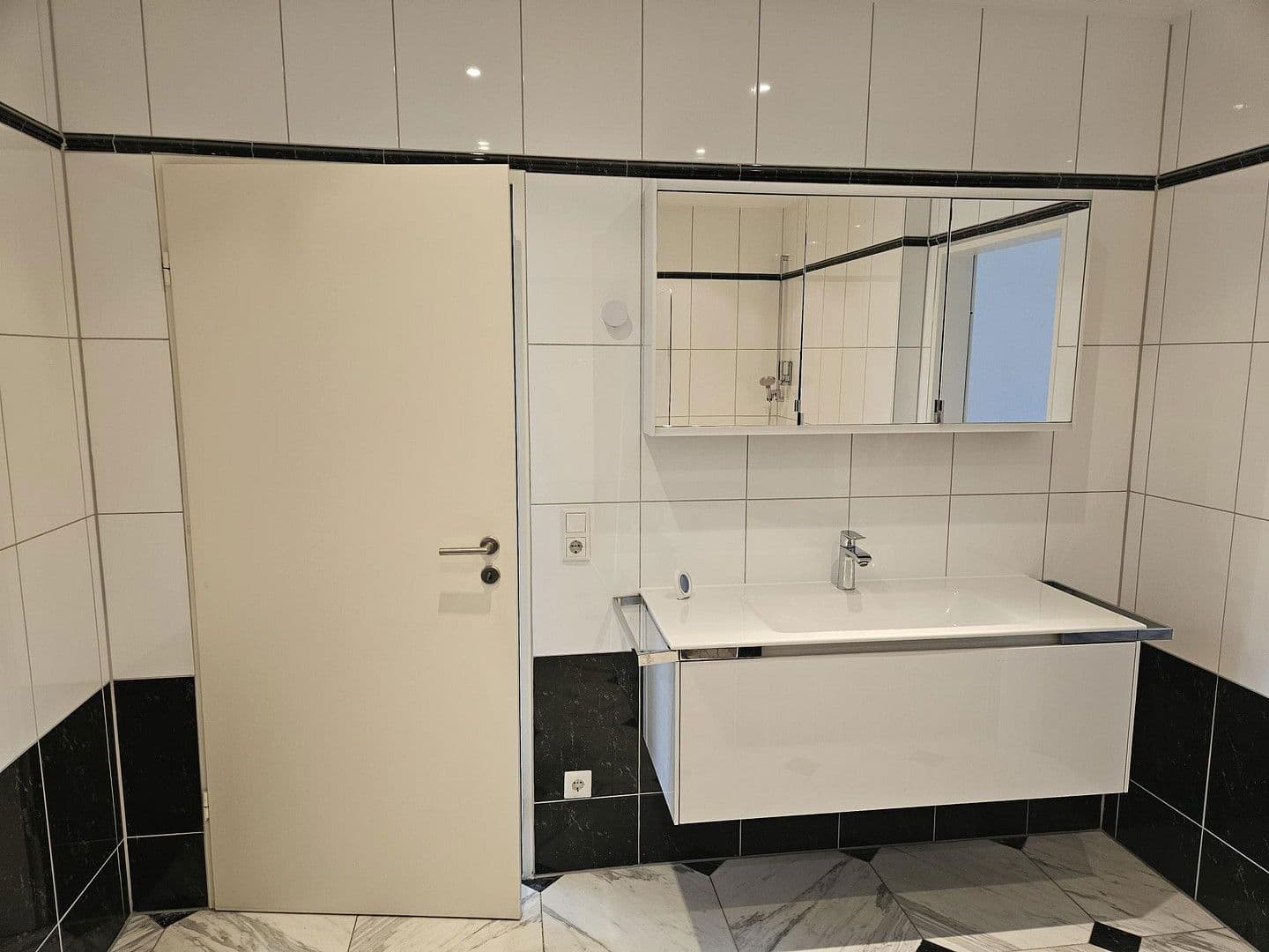 3 bedroom flat to rent, 105 m², Hugenottenallee 95-97, Neu-Isenburg, Hesse 3 bedroom flat to rent, 105 m², Hugenottenallee 95-97, Neu-Isenburg, Hesse