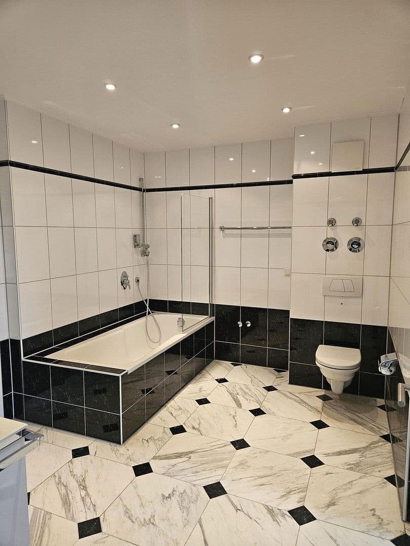 3 bedroom flat to rent, 105 m², Hugenottenallee 95-97, Neu-Isenburg, Hesse 3 bedroom flat to rent, 105 m², Hugenottenallee 95-97, Neu-Isenburg, Hesse