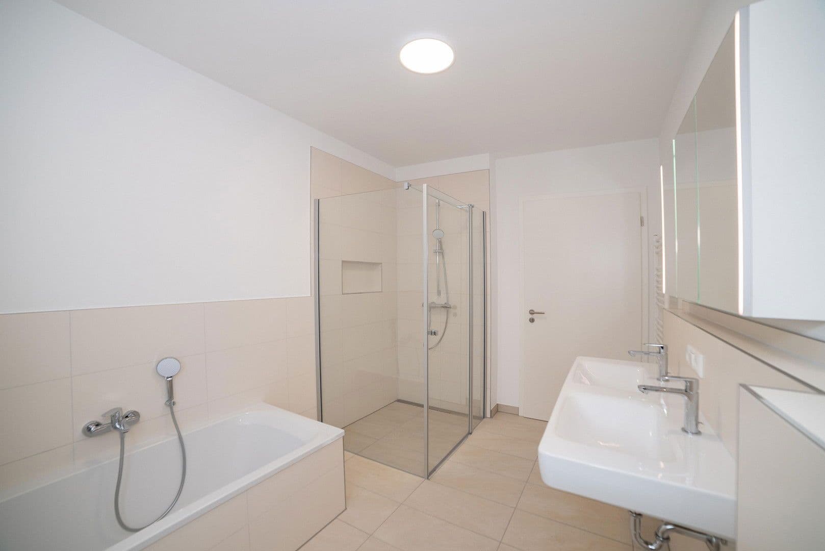 3 bedroom with open-plan kitchen flat to rent, 112 m², Brunnenweg 2A, Kamenz - Kamjenc, Saxony 3 bedroom with open-plan kitchen flat to rent, 112 m², Brunnenweg 2A, Kamenz - Kamjenc, Saxony