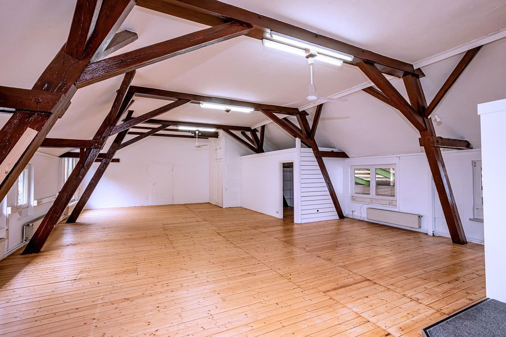 office to rent, 122 m², Schiltachstraße 44, Schramberg, Baden-Württemberg office to rent, 122 m², Schiltachstraße 44, Schramberg, Baden-Württemberg