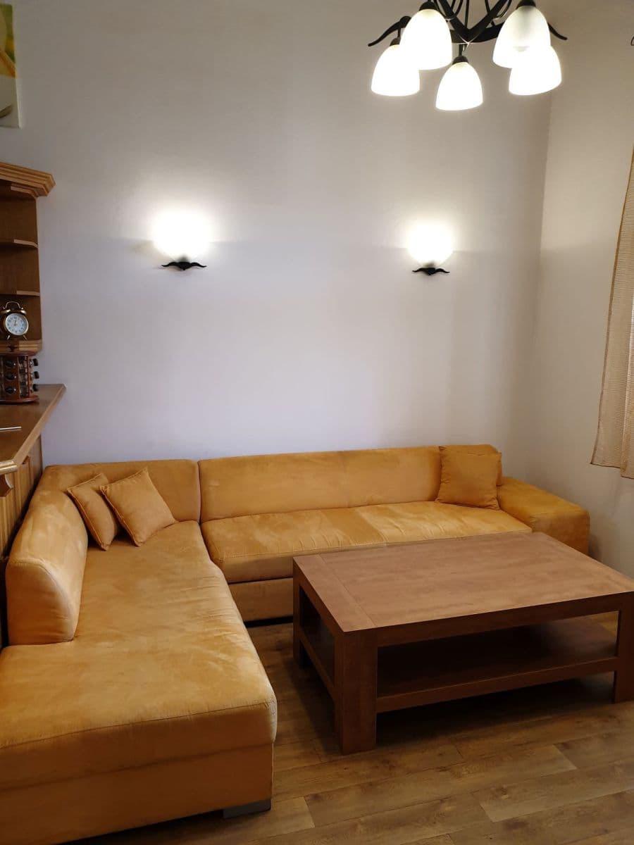 1 bedroom with open-plan kitchen flat to rent, 53 m², Arbesovo náměstí, Prague, Prague 1 bedroom with open-plan kitchen flat to rent, 53 m², Arbesovo náměstí, Prague, Prague