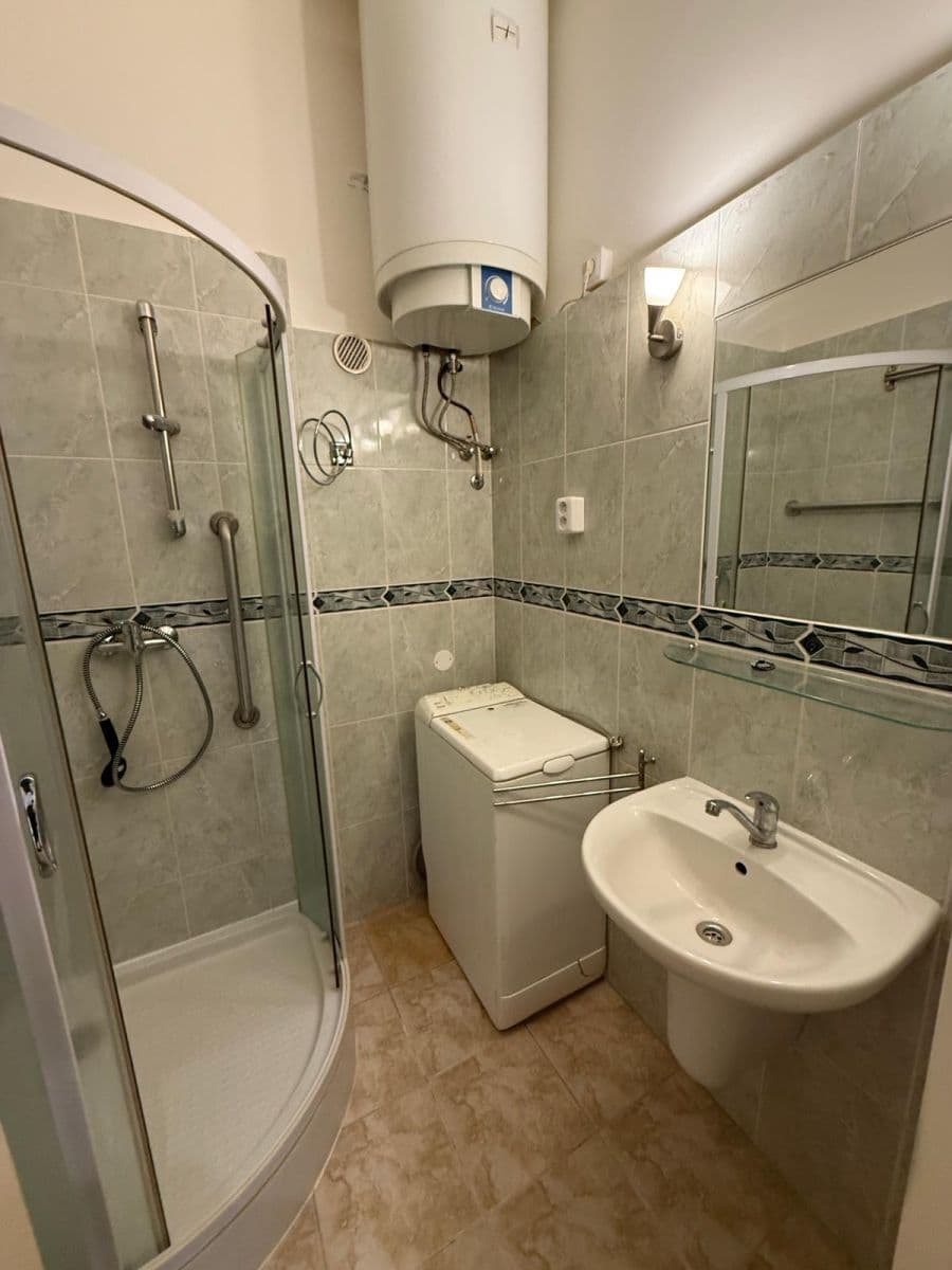 2 bedroom flat to rent, 73 m², Polní, Prague, Prague 2 bedroom flat to rent, 73 m², Polní, Prague, Prague