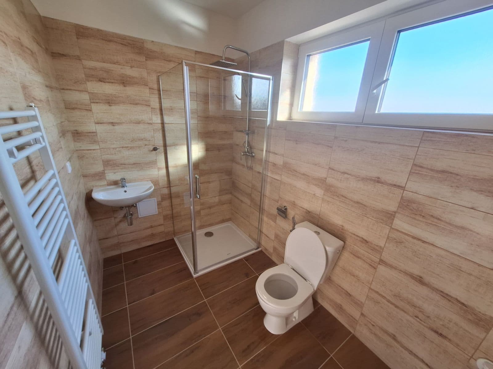 1 bedroom with open-plan kitchen flat to rent, 50 m², Za Humny, Chyňava, Středočeský Region 1 bedroom with open-plan kitchen flat to rent, 50 m², Za Humny, Chyňava, Středočeský Region