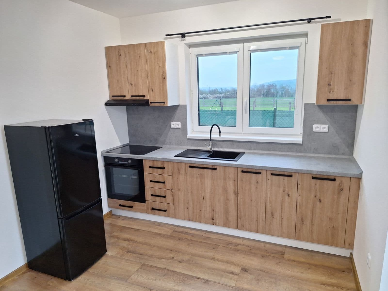 1 bedroom with open-plan kitchen flat to rent, 50 m², Za Humny, Chyňava, Středočeský Region 1 bedroom with open-plan kitchen flat to rent, 50 m², Za Humny, Chyňava, Středočeský Region