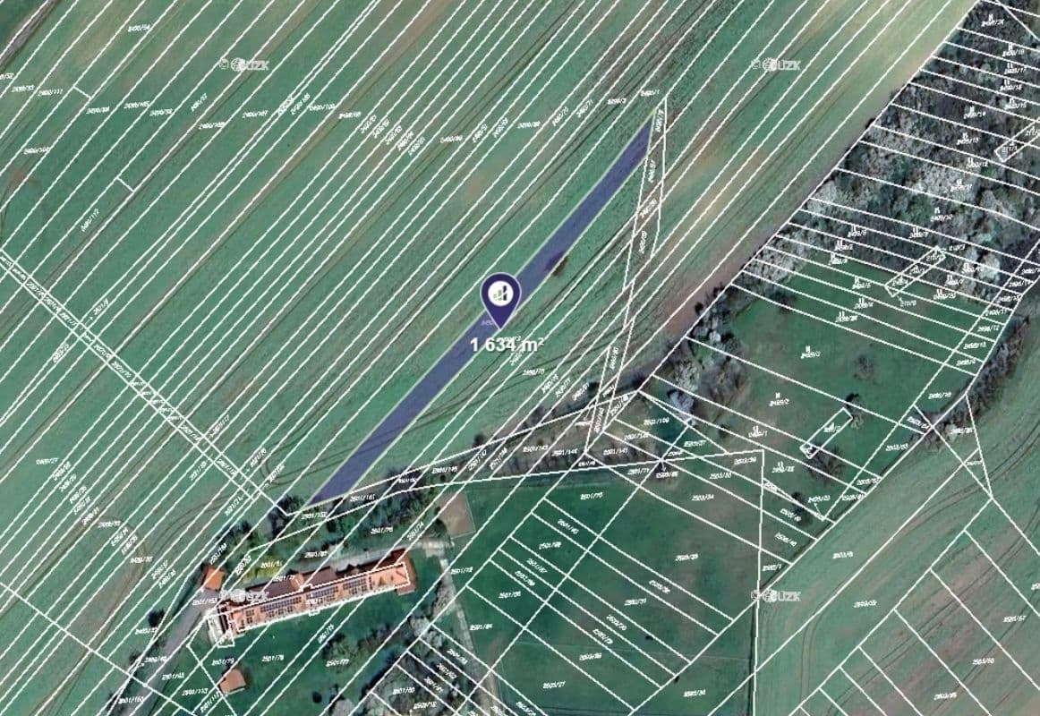 plot for sale, 43,527 m², Dobročkovice, Jihomoravský Region plot for sale, 43,527 m², Dobročkovice, Jihomoravský Region