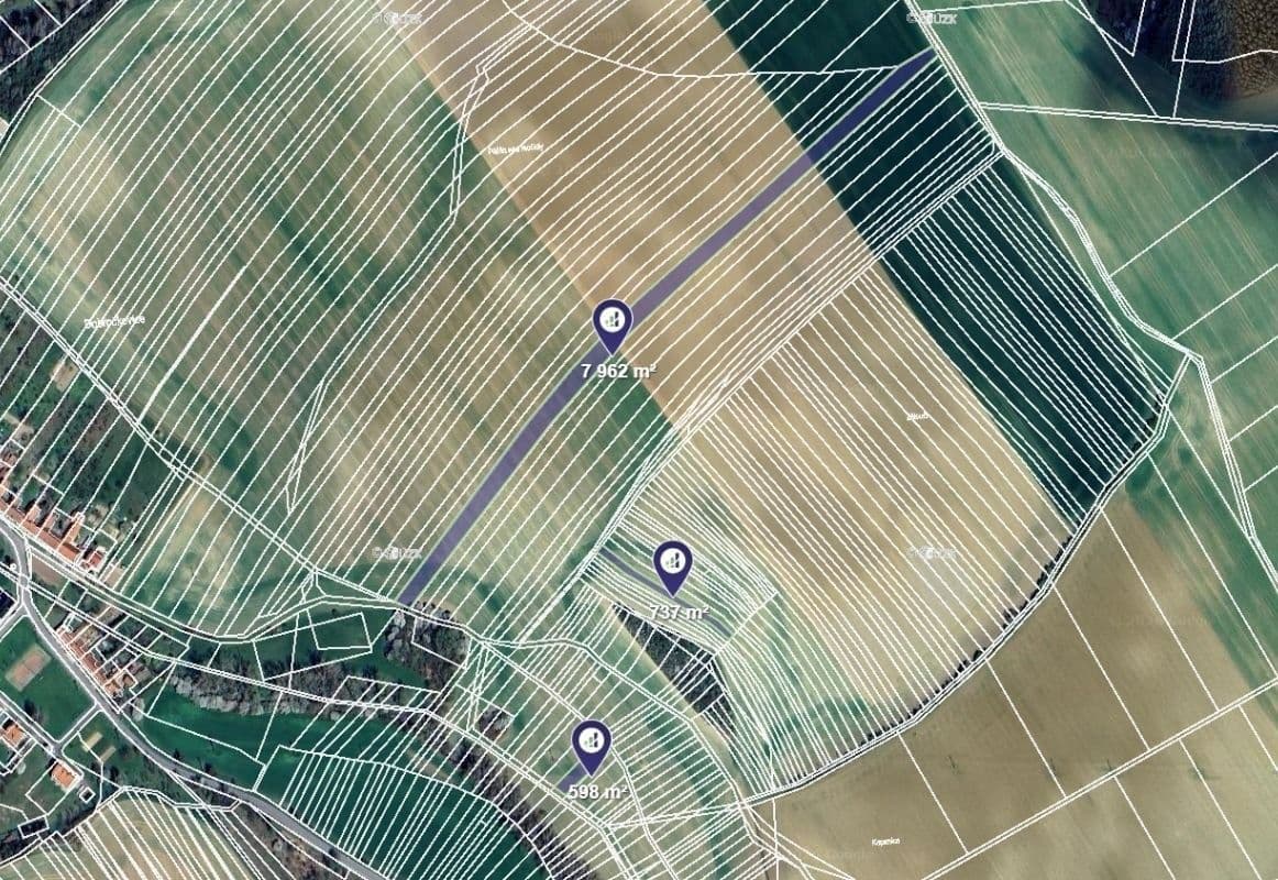 plot for sale, 43,527 m², Dobročkovice, Jihomoravský Region plot for sale, 43,527 m², Dobročkovice, Jihomoravský Region