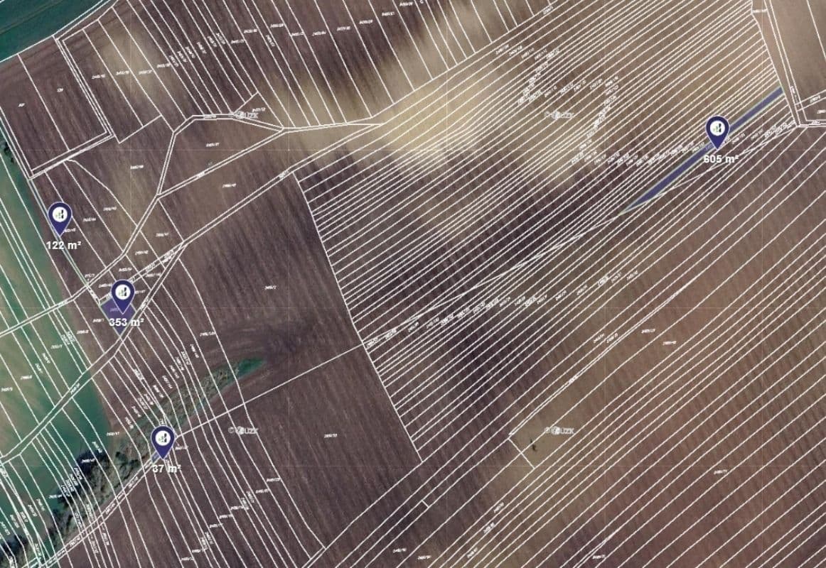 plot for sale, 43,527 m², Dobročkovice, Jihomoravský Region plot for sale, 43,527 m², Dobročkovice, Jihomoravský Region