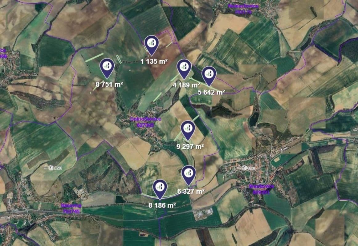 plot for sale, 43,527 m², Dobročkovice, Jihomoravský Region plot for sale, 43,527 m², Dobročkovice, Jihomoravský Region