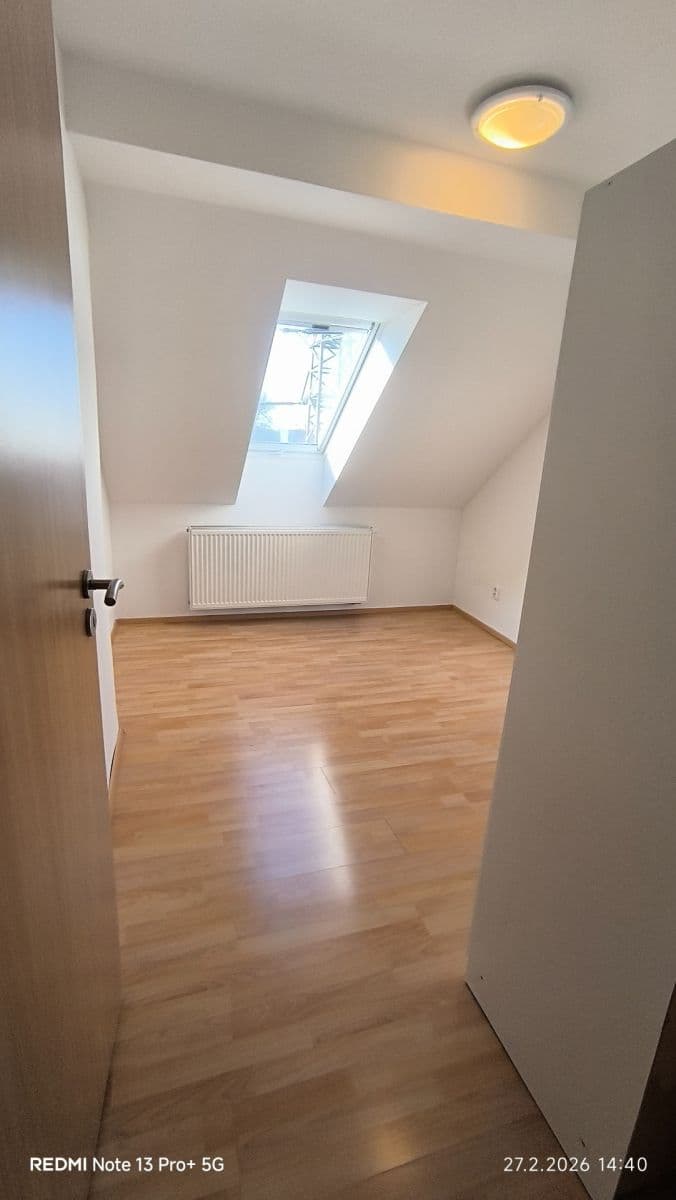 1 bedroom with open-plan kitchen flat to rent, 44 m², Pastrnkova, Brno, Jihomoravský Region 1 bedroom with open-plan kitchen flat to rent, 44 m², Pastrnkova, Brno, Jihomoravský Region