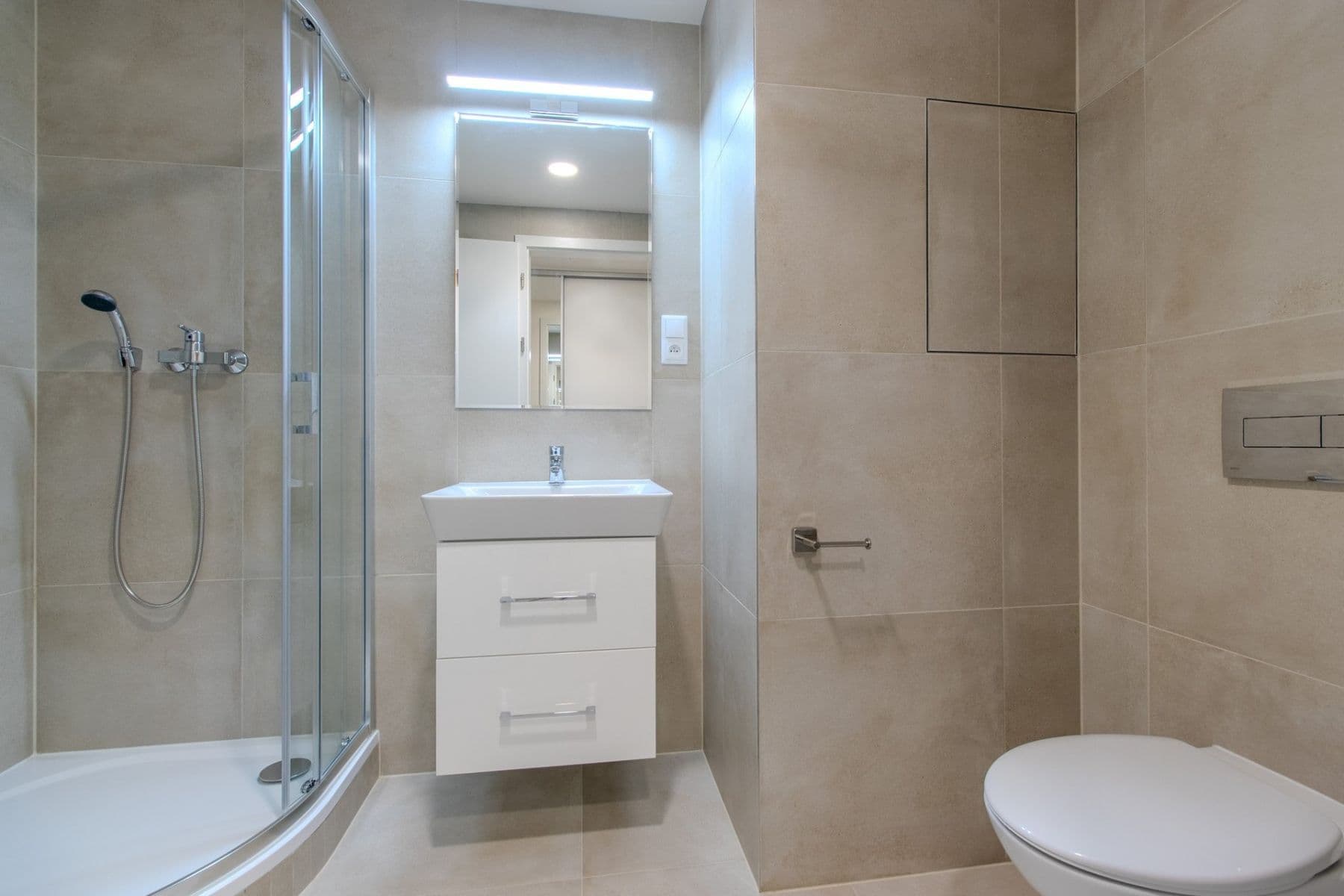 Studio flat to rent, 32 m², Poděbradská, Prague, Prague Studio flat to rent, 32 m², Poděbradská, Prague, Prague