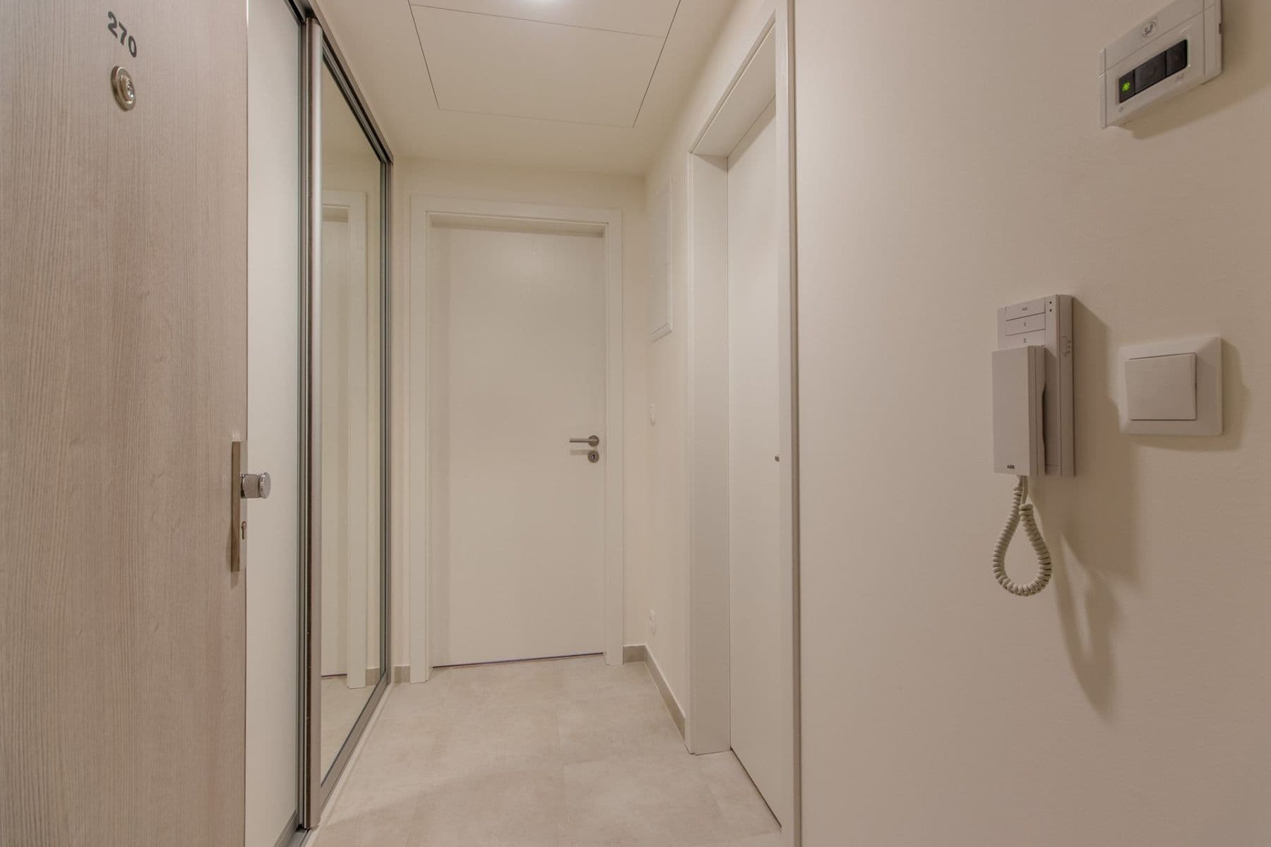 Studio flat to rent, 32 m², Poděbradská, Prague, Prague Studio flat to rent, 32 m², Poděbradská, Prague, Prague