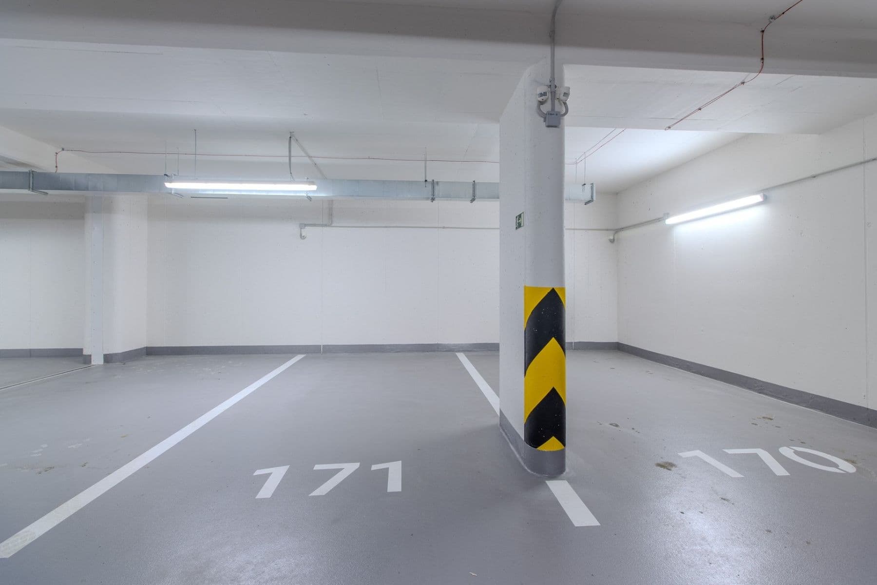 garage to rent, 15 m², Poděbradská, Prague, Prague garage to rent, 15 m², Poděbradská, Prague, Prague