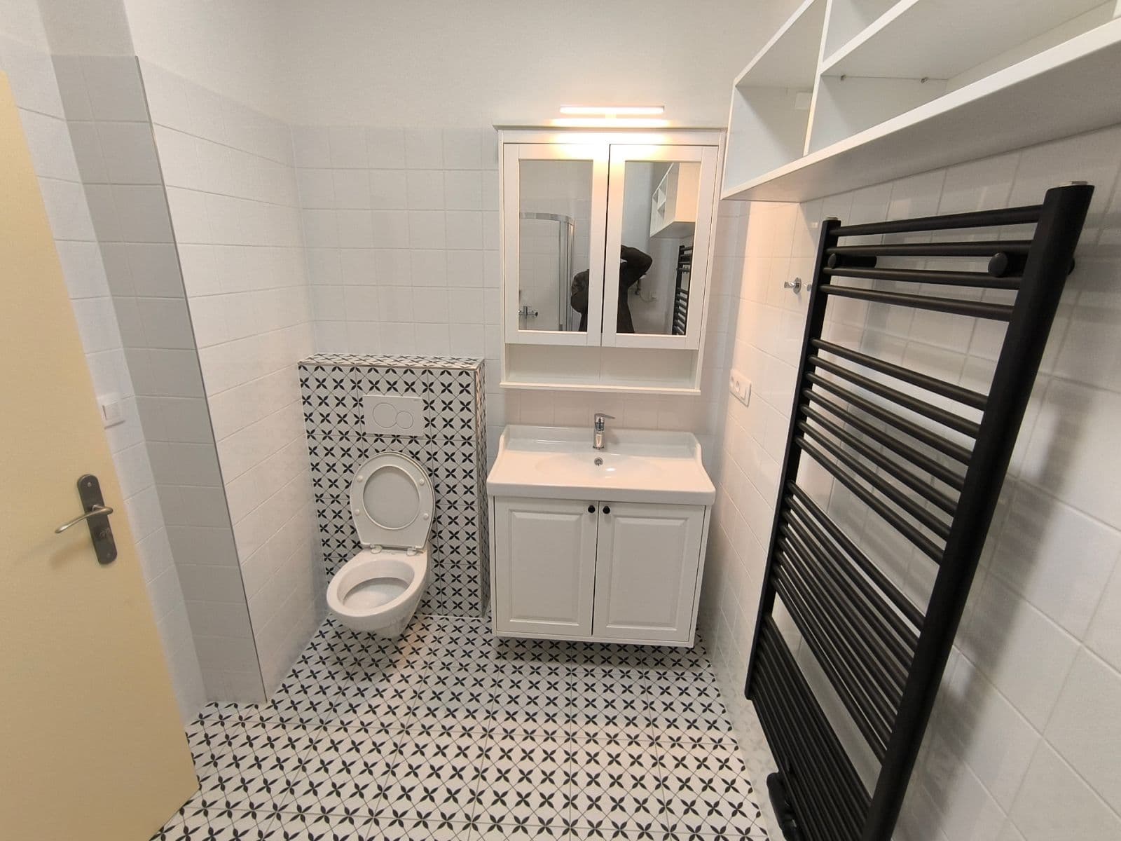 1 bedroom with open-plan kitchen flat to rent, 60 m², K. Weise, České Budějovice, Jihočeský Region 1 bedroom with open-plan kitchen flat to rent, 60 m², K. Weise, České Budějovice, Jihočeský Region