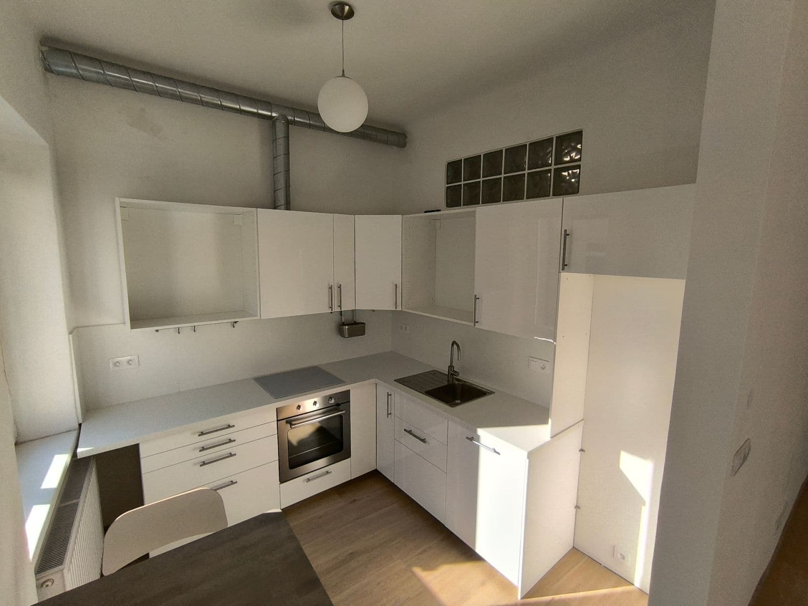 1 bedroom with open-plan kitchen flat to rent, 60 m², K. Weise, České Budějovice, Jihočeský Region 1 bedroom with open-plan kitchen flat to rent, 60 m², K. Weise, České Budějovice, Jihočeský Region