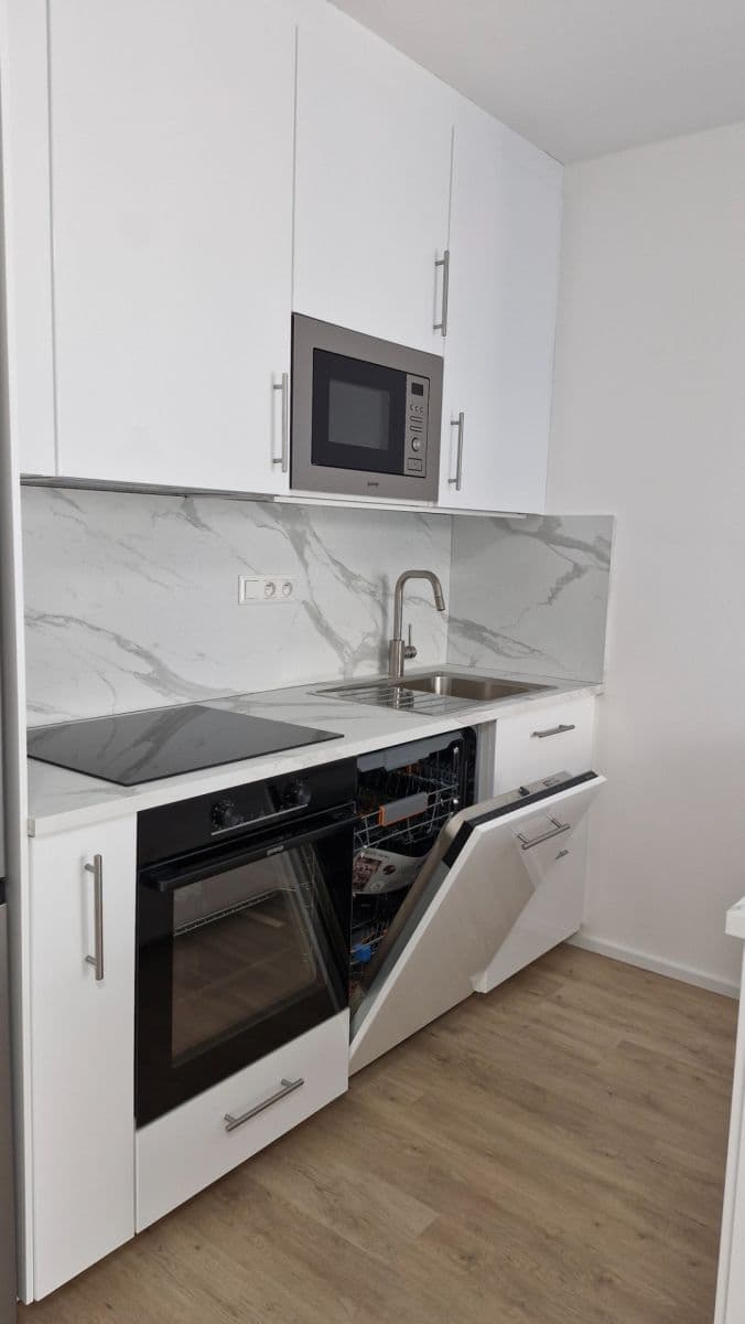 Studio flat to rent, 30 m², Auerswaldova, Brno, Jihomoravský Region Studio flat to rent, 30 m², Auerswaldova, Brno, Jihomoravský Region