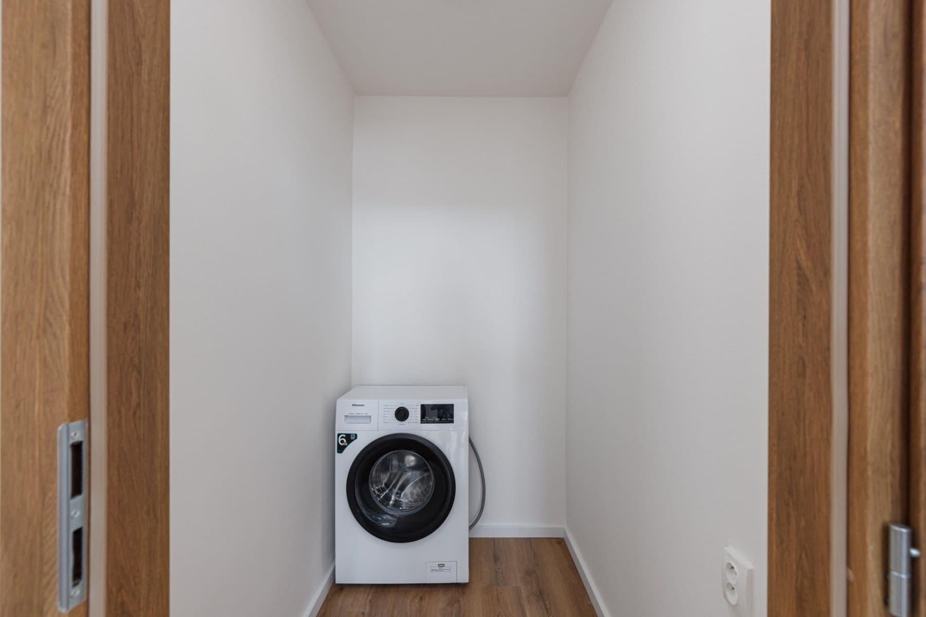 2 bedroom with open-plan kitchen flat to rent, 68 m², Bítovská, Prague, Prague 2 bedroom with open-plan kitchen flat to rent, 68 m², Bítovská, Prague, Prague