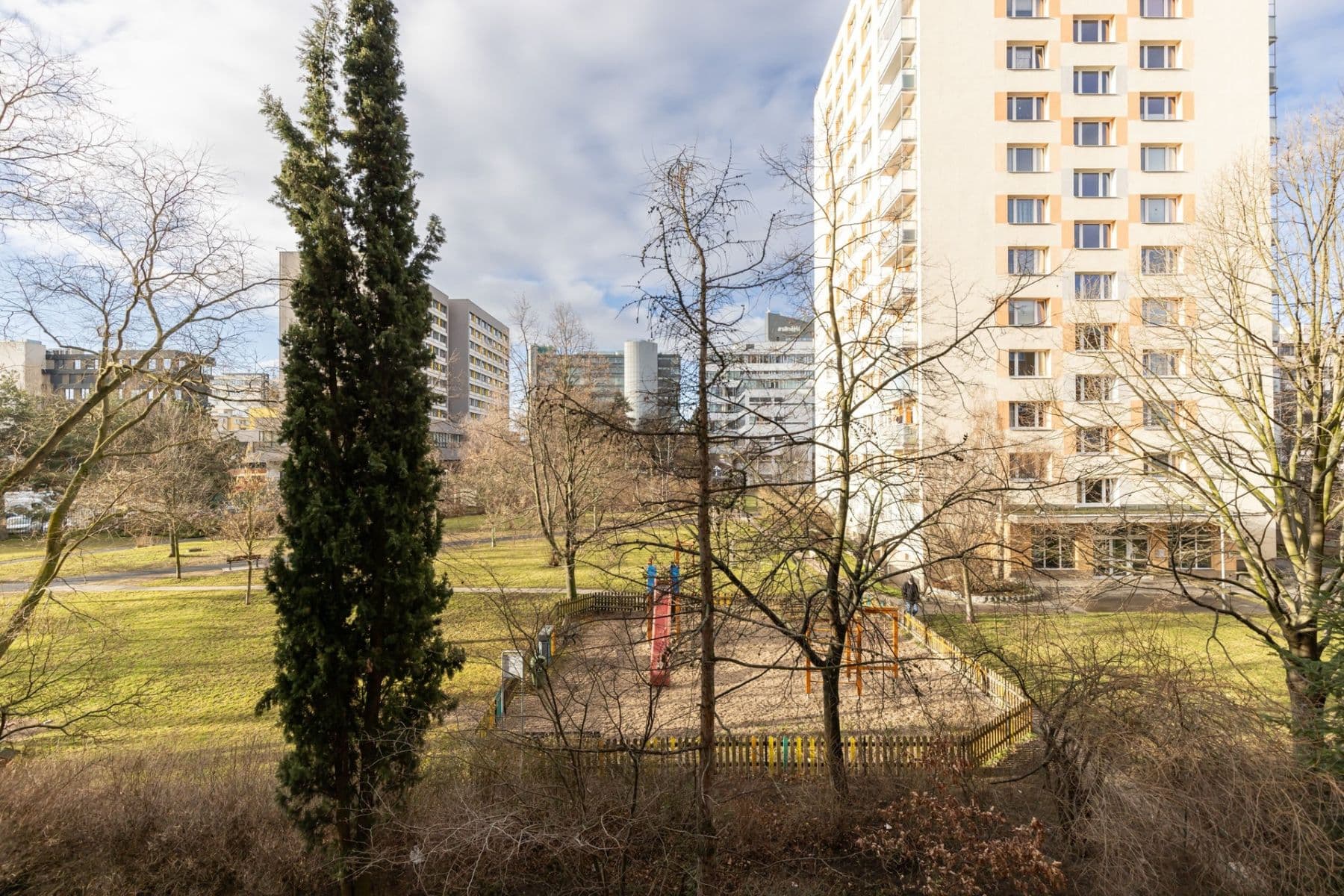 2 bedroom with open-plan kitchen flat to rent, 68 m², Bítovská, Prague, Prague 2 bedroom with open-plan kitchen flat to rent, 68 m², Bítovská, Prague, Prague