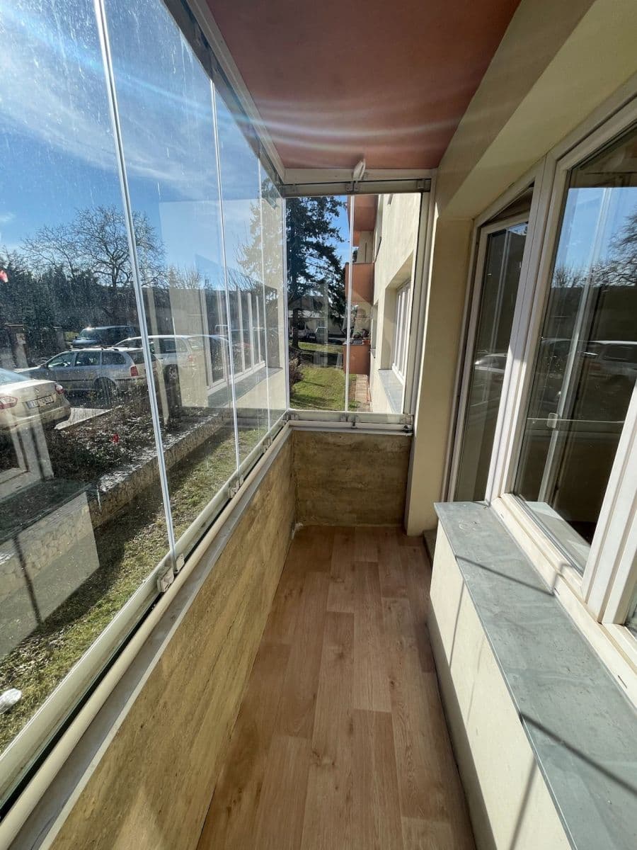 2 bedroom with open-plan kitchen flat to rent, 60 m², Šrámkova, Říčany, Středočeský Region 2 bedroom with open-plan kitchen flat to rent, 60 m², Šrámkova, Říčany, Středočeský Region