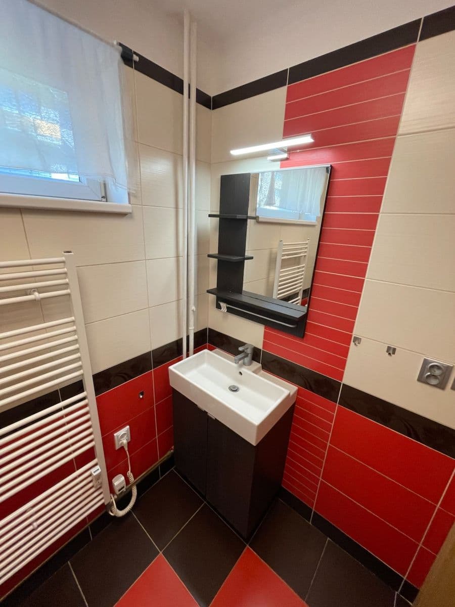 2 bedroom with open-plan kitchen flat to rent, 60 m², Šrámkova, Říčany, Středočeský Region 2 bedroom with open-plan kitchen flat to rent, 60 m², Šrámkova, Říčany, Středočeský Region