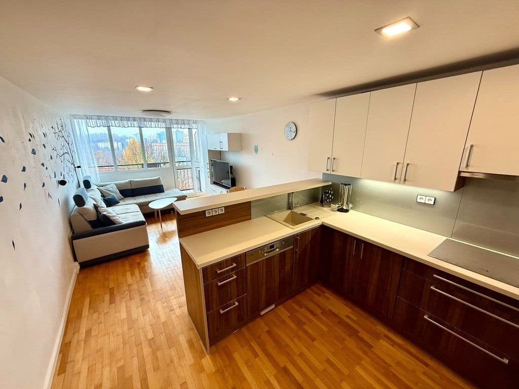 2 bedroom with open-plan kitchen flat for sale, 65 m², Dvorská, Liberec, Liberecký Region 2 bedroom with open-plan kitchen flat for sale, 65 m², Dvorská, Liberec, Liberecký Region