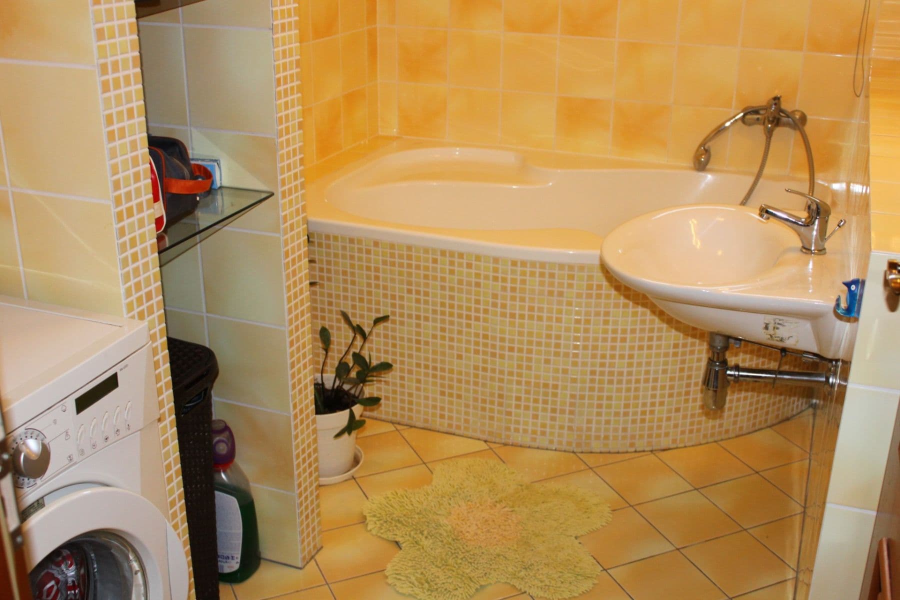 2 bedroom with open-plan kitchen flat to rent, 73 m², Vřesovická, Prague, Prague 2 bedroom with open-plan kitchen flat to rent, 73 m², Vřesovická, Prague, Prague