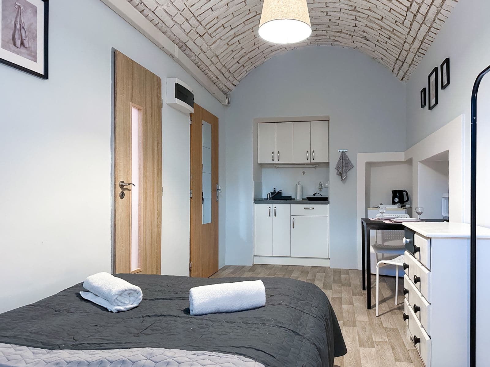 Studio flat to rent, 20 m², Víta Nejedlého, Prague, Prague Studio flat to rent, 20 m², Víta Nejedlého, Prague, Prague