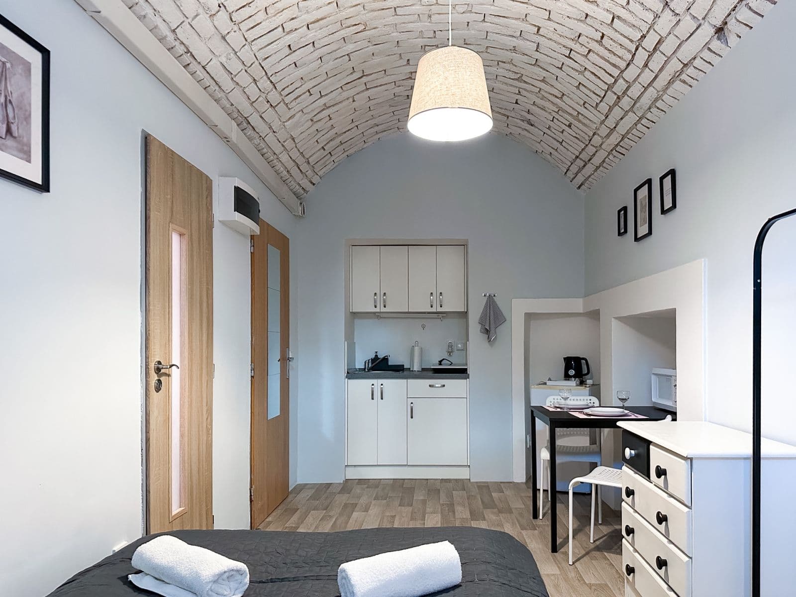 Studio flat to rent, 20 m², Víta Nejedlého, Prague, Prague Studio flat to rent, 20 m², Víta Nejedlého, Prague, Prague