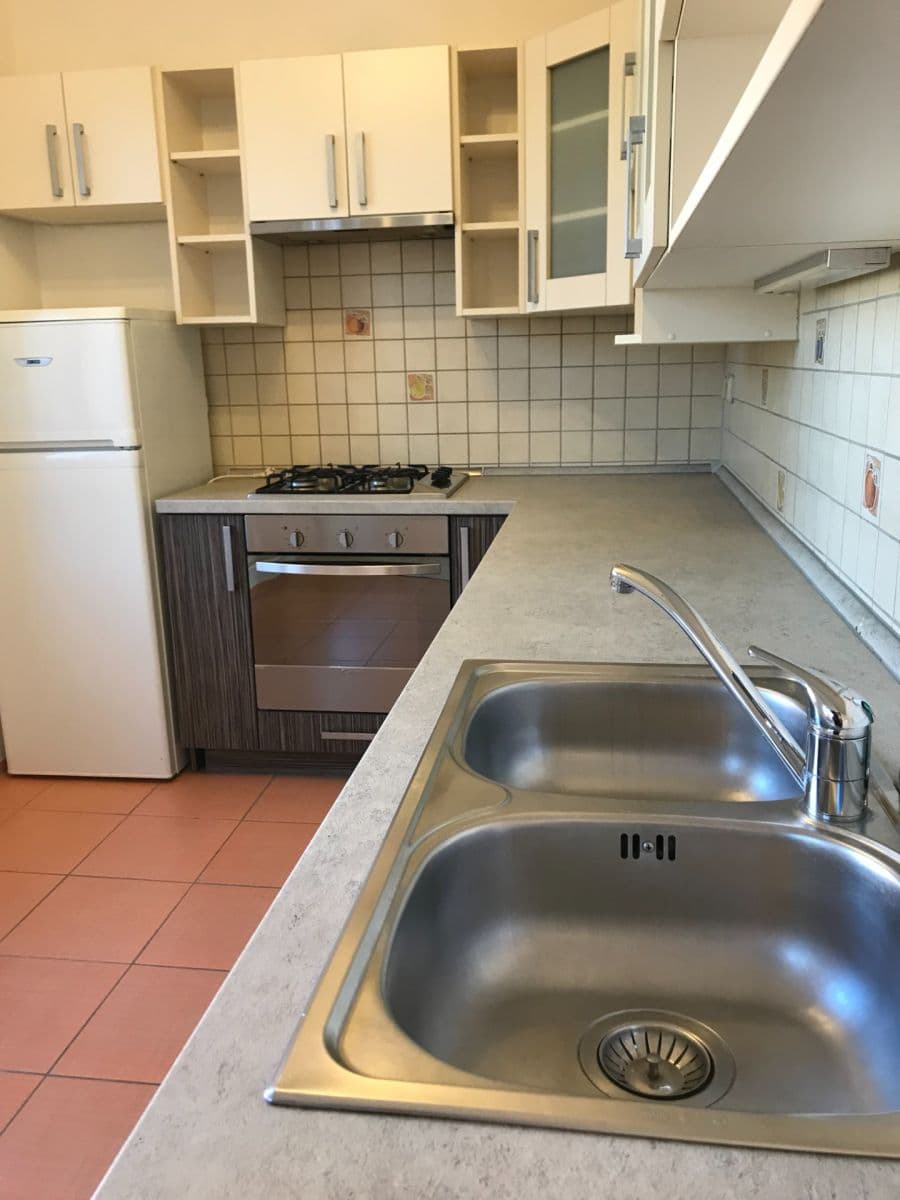 1 bedroom with open-plan kitchen flat to rent, 56 m², Gen. Sochora, Ostrava, Moravskoslezský Region 1 bedroom with open-plan kitchen flat to rent, 56 m², Gen. Sochora, Ostrava, Moravskoslezský Region