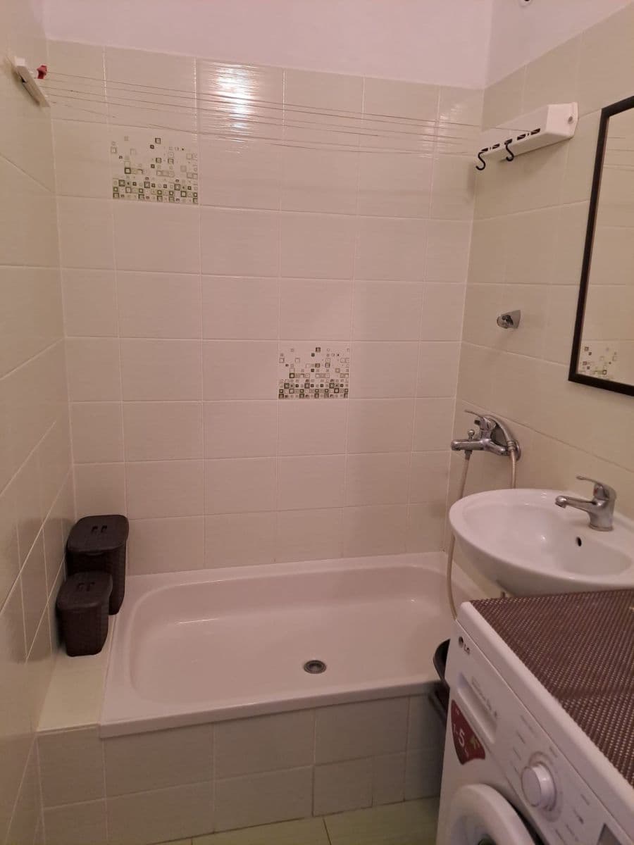 Small studio flat to rent, 32 m², Na Ohradě, Strakonice, Jihočeský Region Small studio flat to rent, 32 m², Na Ohradě, Strakonice, Jihočeský Region