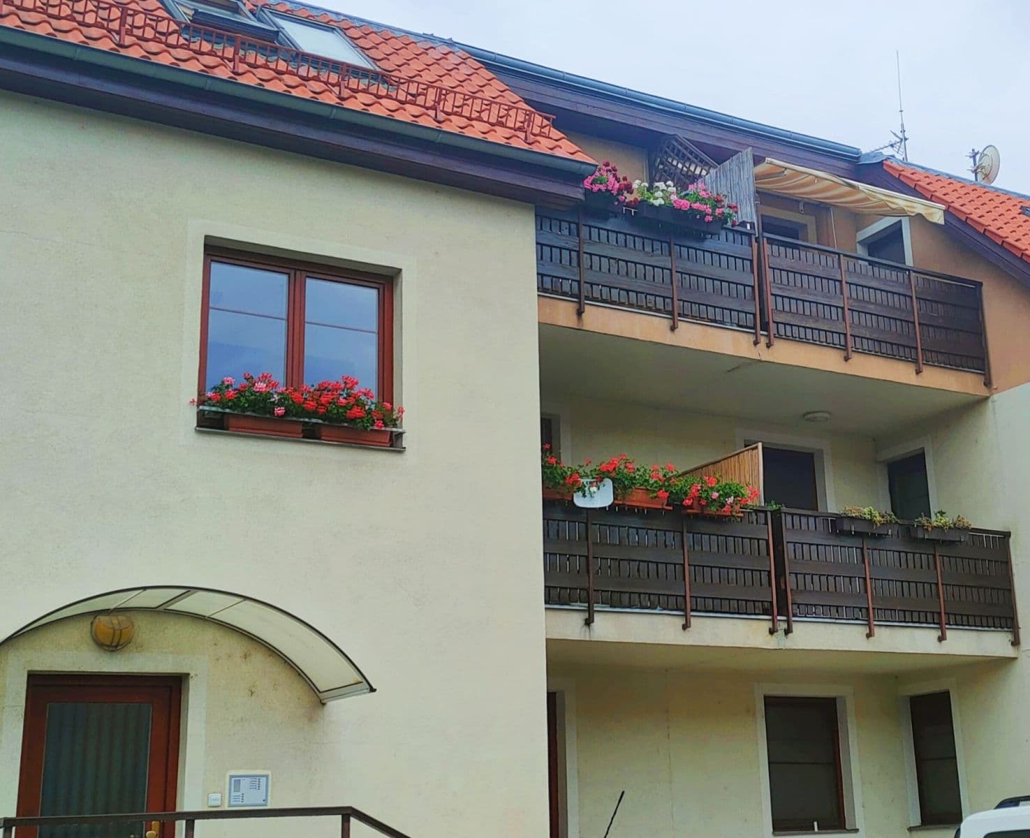 2 bedroom with open-plan kitchen flat to rent, 63 m², Mezi Domy, Jesenice, Středočeský Region 2 bedroom with open-plan kitchen flat to rent, 63 m², Mezi Domy, Jesenice, Středočeský Region