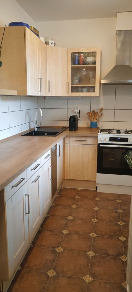 2 bedroom with open-plan kitchen flat to rent, 63 m², Mezi Domy, Jesenice, Středočeský Region 2 bedroom with open-plan kitchen flat to rent, 63 m², Mezi Domy, Jesenice, Středočeský Region