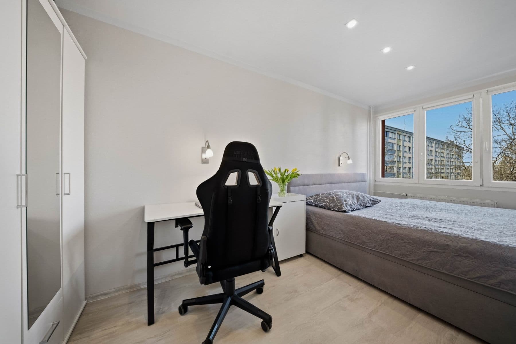 3 bedroom with open-plan kitchen flat for sale, 69 m², Kosmonautů, Pardubice, Pardubický Region 3 bedroom with open-plan kitchen flat for sale, 69 m², Kosmonautů, Pardubice, Pardubický Region